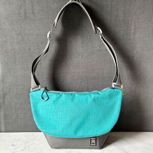 Ape Case Camera/Tablet Shoulder Bag Easy One-Handed Access AC580 Teal/Grey